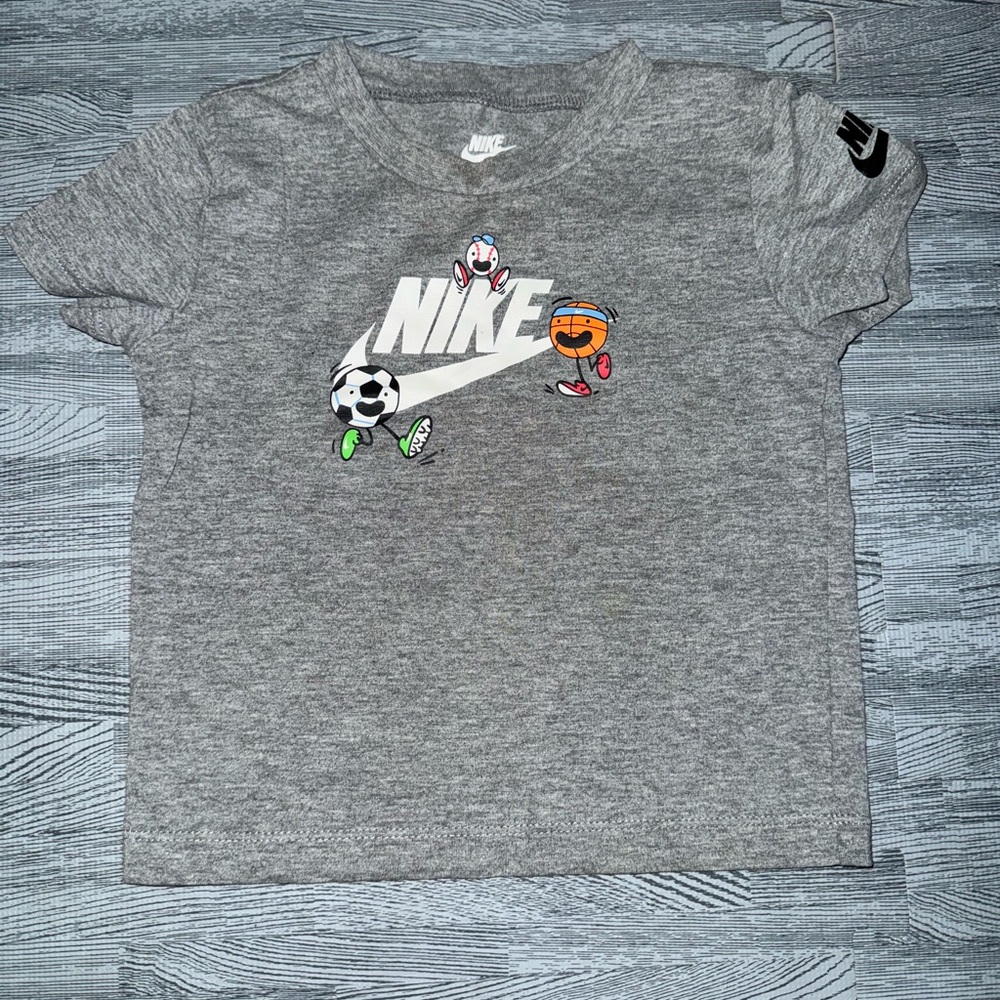 Nike Kids Gray Sports Graphic Tee